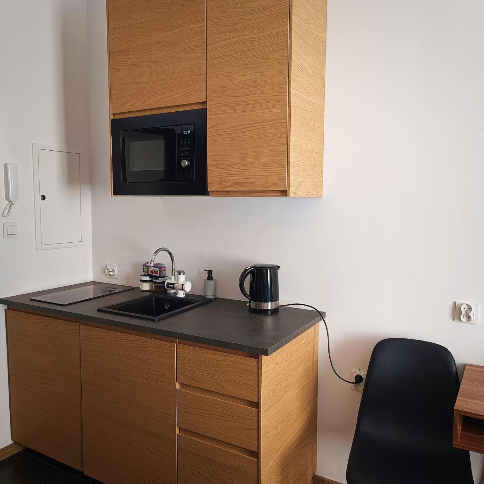 Mh Apartment 热舒夫 外观 照片